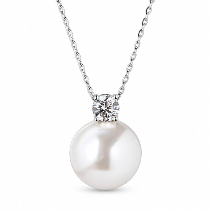 Lumière Pearl Necklace