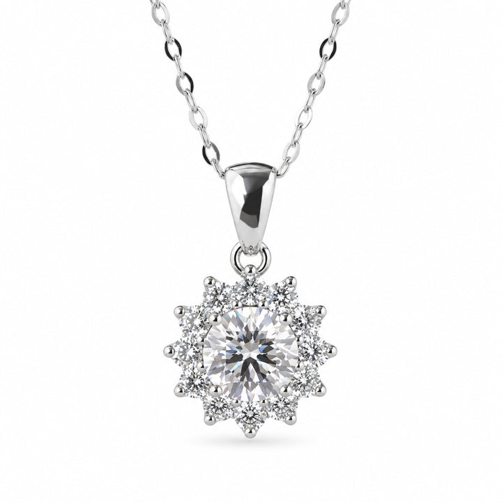 Solène Halo Necklace