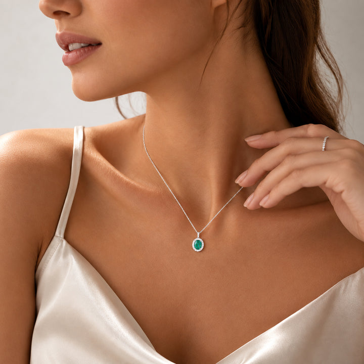 Verde Emerald Halo Necklace